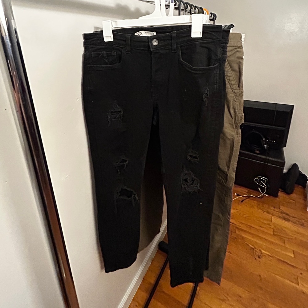 Black Ripped Jeans